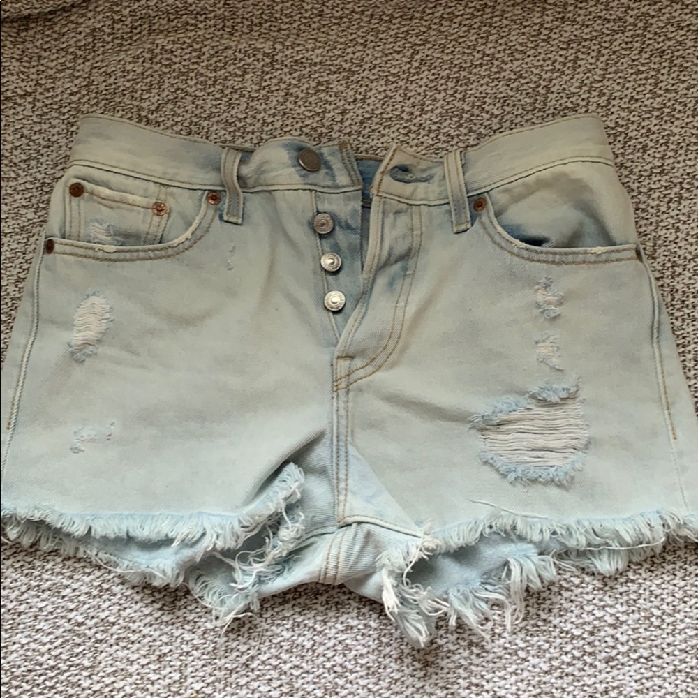 Levi’s !! - Picture 3 of 4